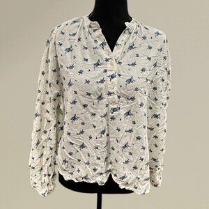 White & Navy Floral Button Blouse 🌿💙